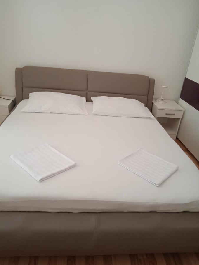 Davor * Gradac (Split-Dalmatia)