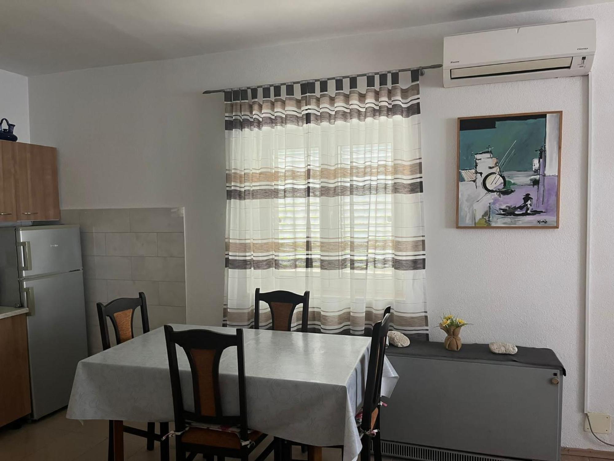 Apartment Davor Gradac (Split-Dalmatia)